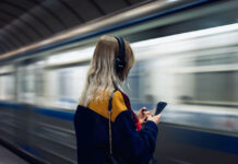 Take a Stroll Through the Pros and Cons of Permanent Eyebrows Tattoos